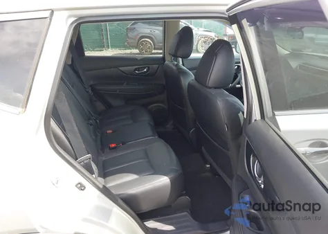 2015 Nissan Rogue Sl z USA, uszkodzony, nr VIN 5N1AT2MV5FC865028